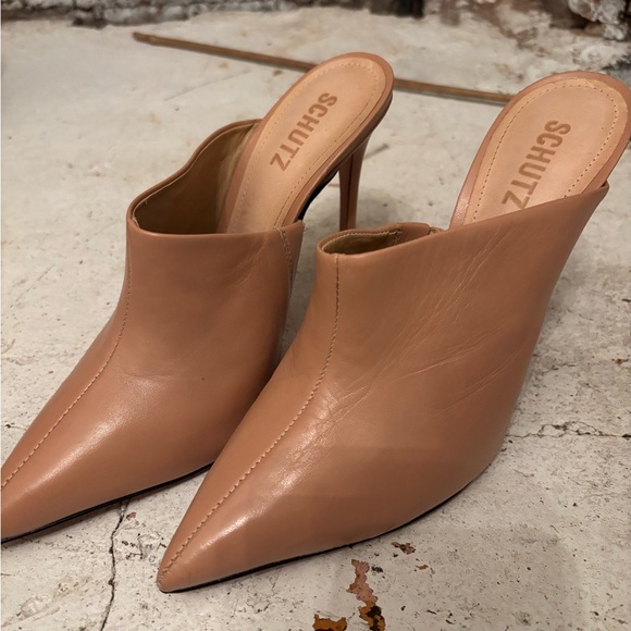 SOLD Schutz Leather Heel 8.5 - Picture 3 of 5